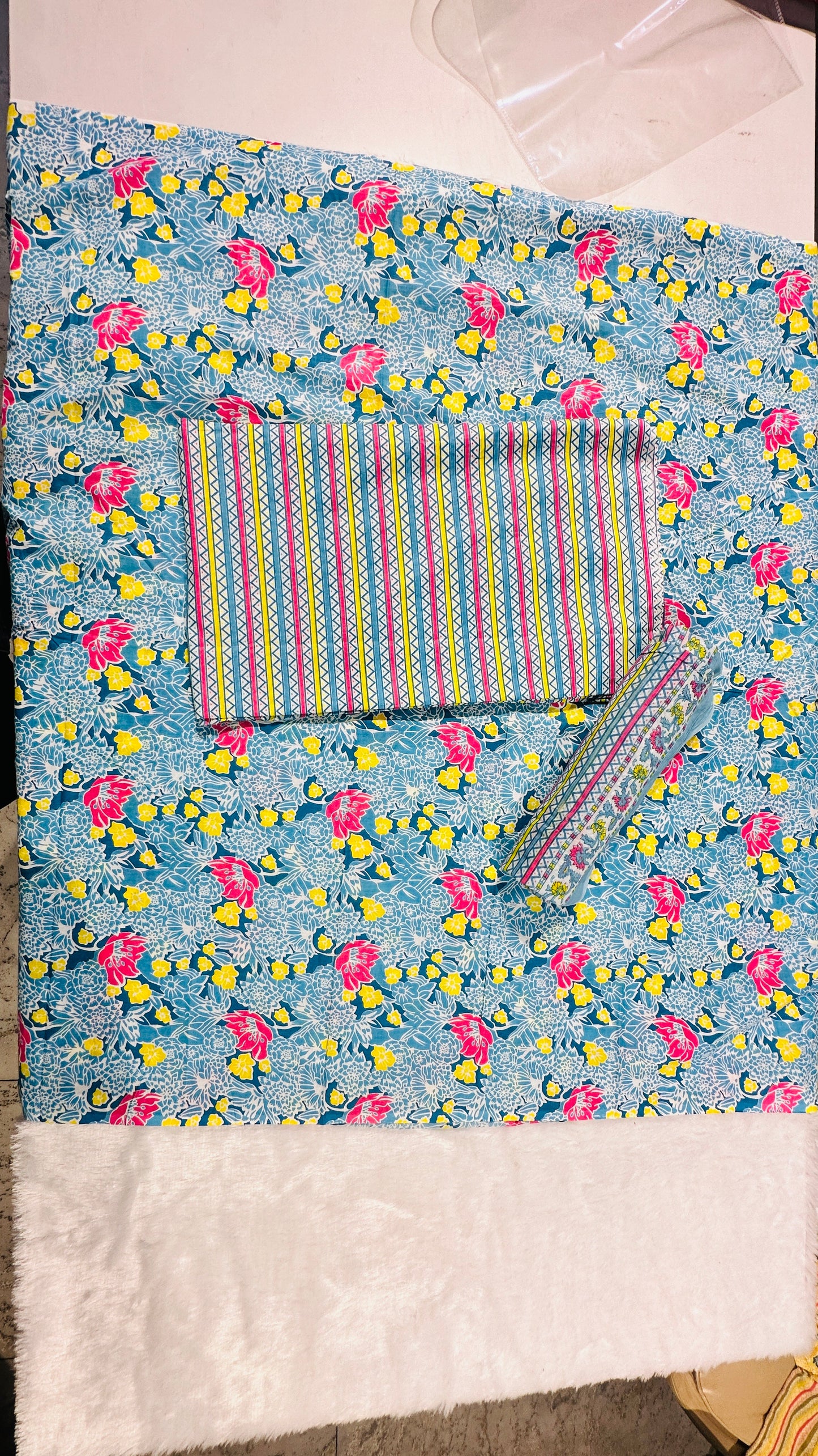 UNSTICHED SUIT